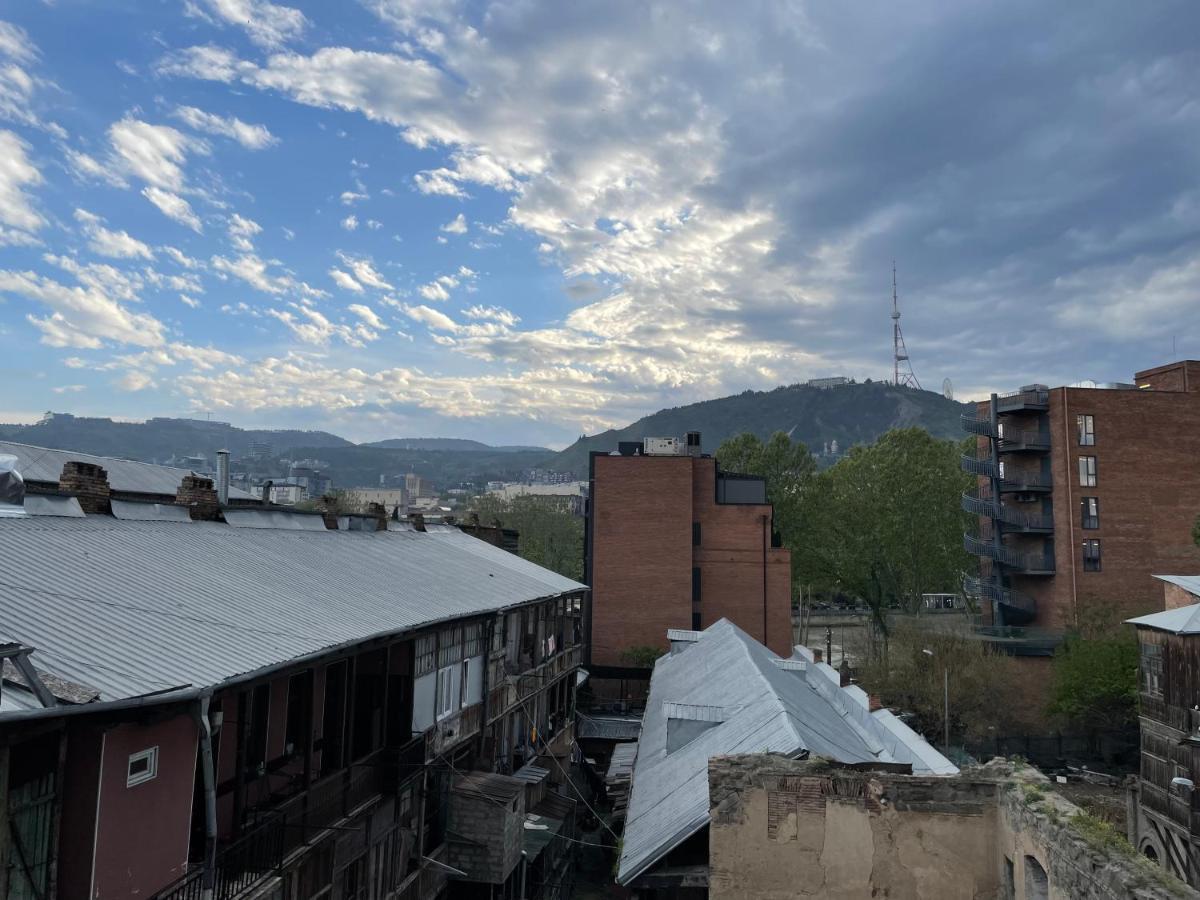 Roofs Apartment Tbilisi Ngoại thất bức ảnh