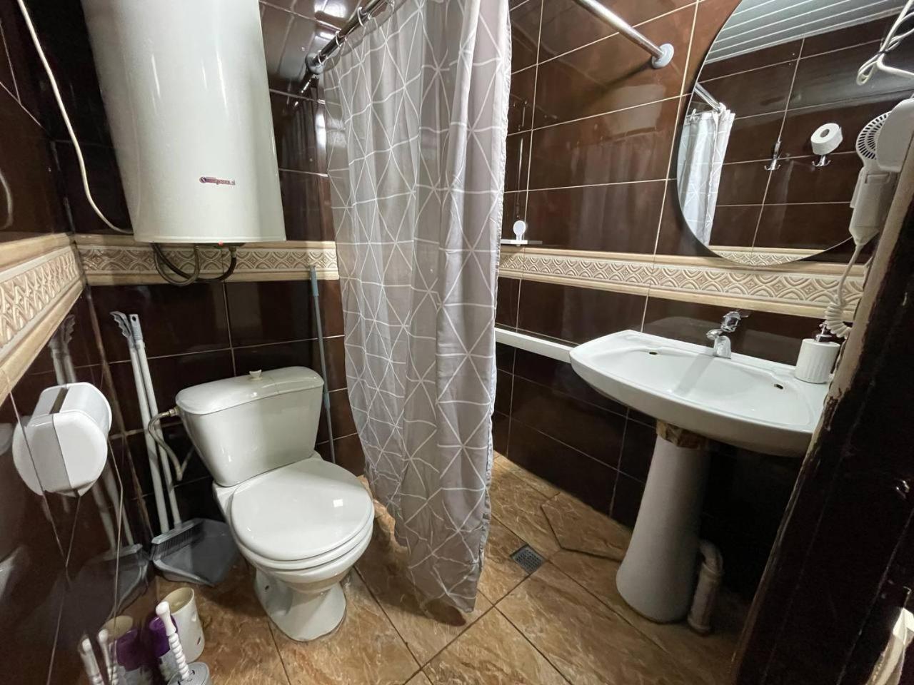 Roofs Apartment Tbilisi Ngoại thất bức ảnh